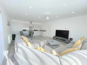 James House- click for photo gallery